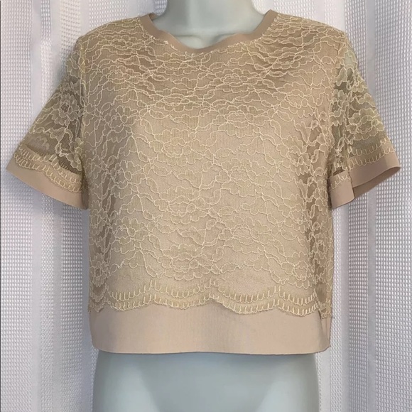 HYPR Tops - Price is firm! HYPR Women Nude Lace Short Sleeve Top 6 Great